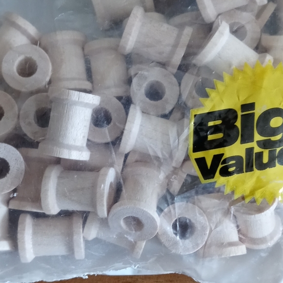 Iot of wooden spools - Picture 7 of 7